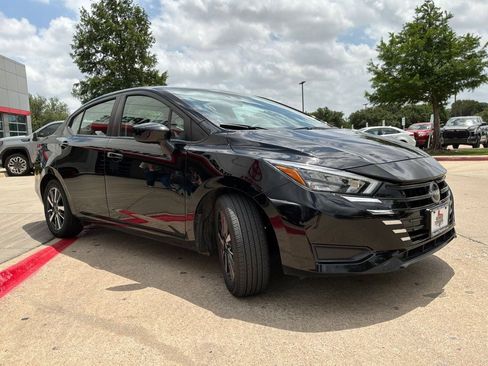 Used 2025 Nissan Versa SV FWD image 4