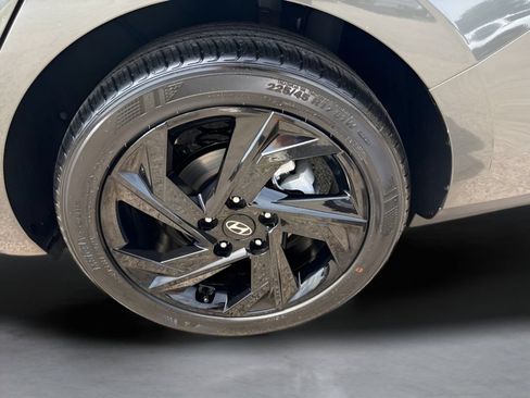 Used 2026 Hyundai Elantra Sport FWD image 30