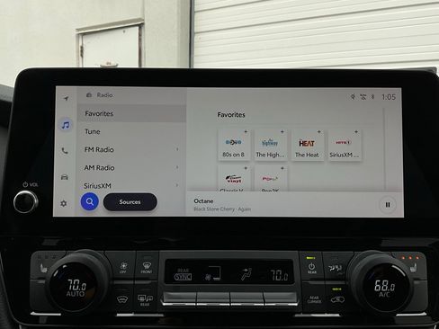 Used 2025 Toyota Grand Highlander FWD image 33