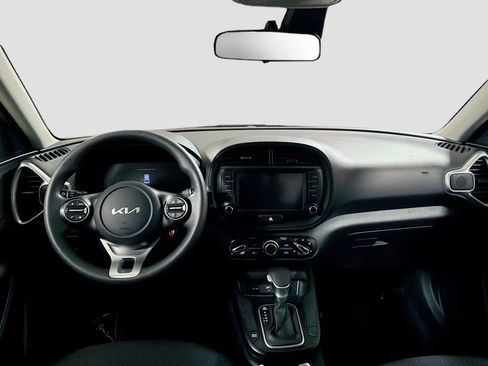 Used 2024 Kia Soul LX FWD image 21