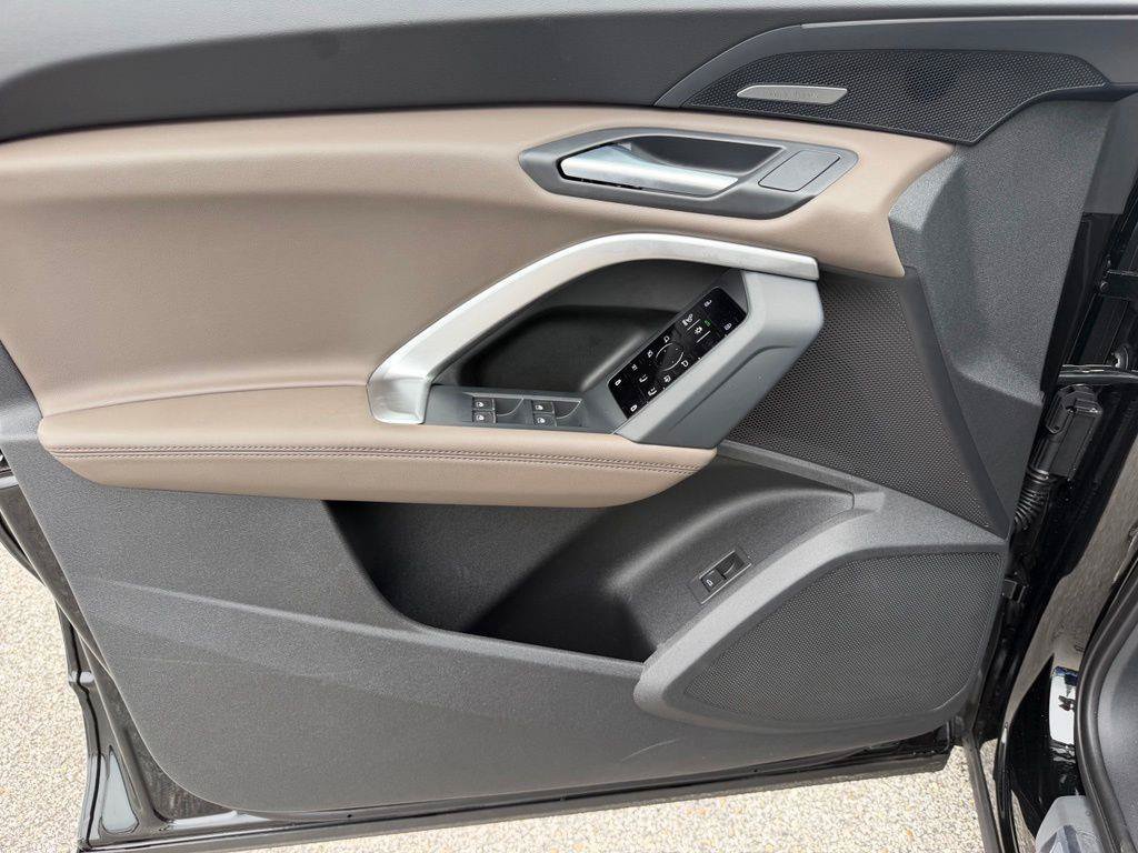New 2026 Audi Q5 Premium Plus AWD/4WD image 10