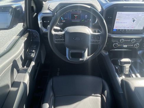 Used 2025 Ford F150 Lariat w/ Equipment Group 501A Mid image 15