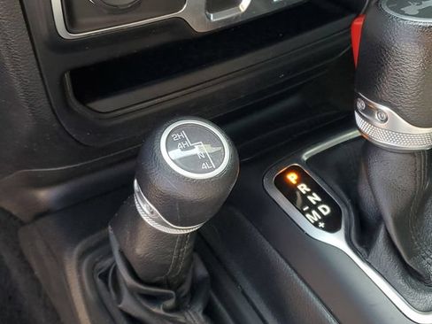 Used 2021 Jeep Wrangler Sport AWD/4WD image 20