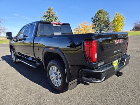 Used 2020 GMC Sierra 3500 Denali w/ Denali Ultimate Package image 8