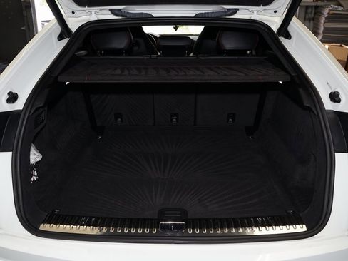 Used 2019 Lamborghini Urus image 33