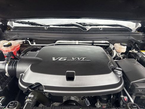 Used 2022 GMC Canyon AT4 w/ Driver Alert Package image 16