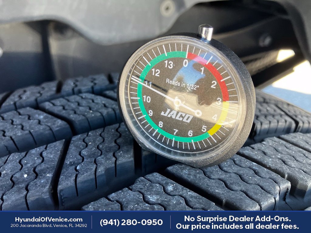 Used 2019 Toyota Tundra SR5 w/ SR5 Upgrade Package AWD/4WD image 6