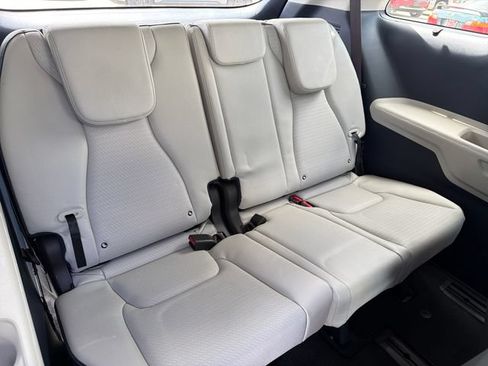 New 2026 Kia Carnival SX Prestige FWD image 24