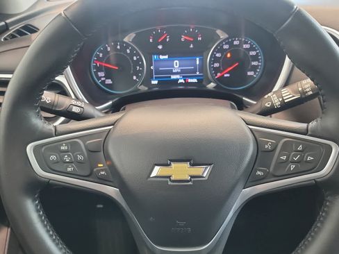 Used 2022 Chevrolet Equinox LT AWD/4WD image 10