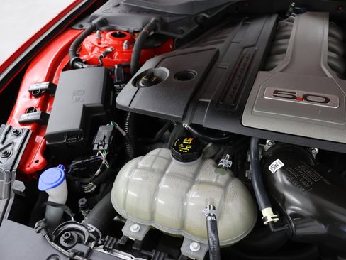 Used 2020 Ford Mustang GT Premium RWD image 18