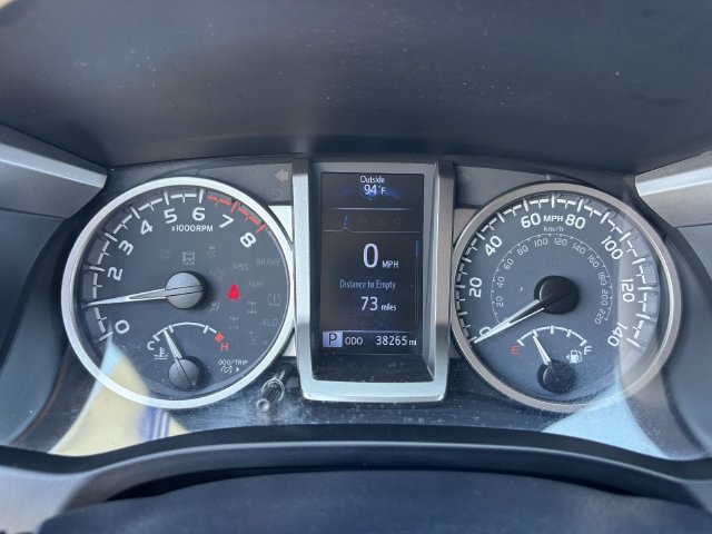 Used 2020 Toyota Tacoma SR5 RWD image 29