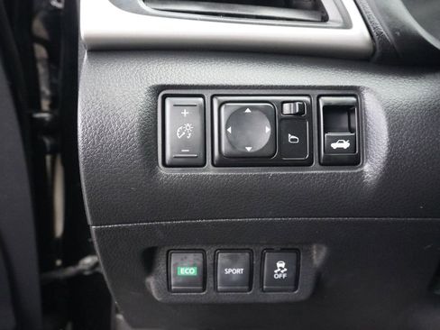 Used 2017 Nissan Sentra S FWD image 25
