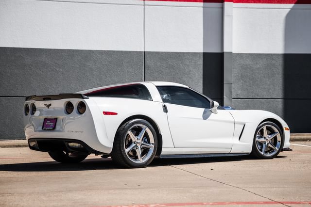 Used 2012 Chevrolet Corvette Coupe w/ 2LT Preferred Equipment Group RWD image 5