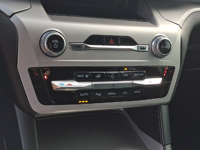 Certified 2023 Ford Explorer XLT AWD/4WD image 15