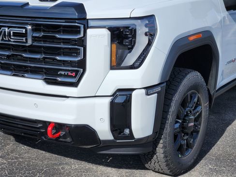 New 2026 GMC Sierra 2500 AT4 w/ AT4 Premium Plus Package image 10