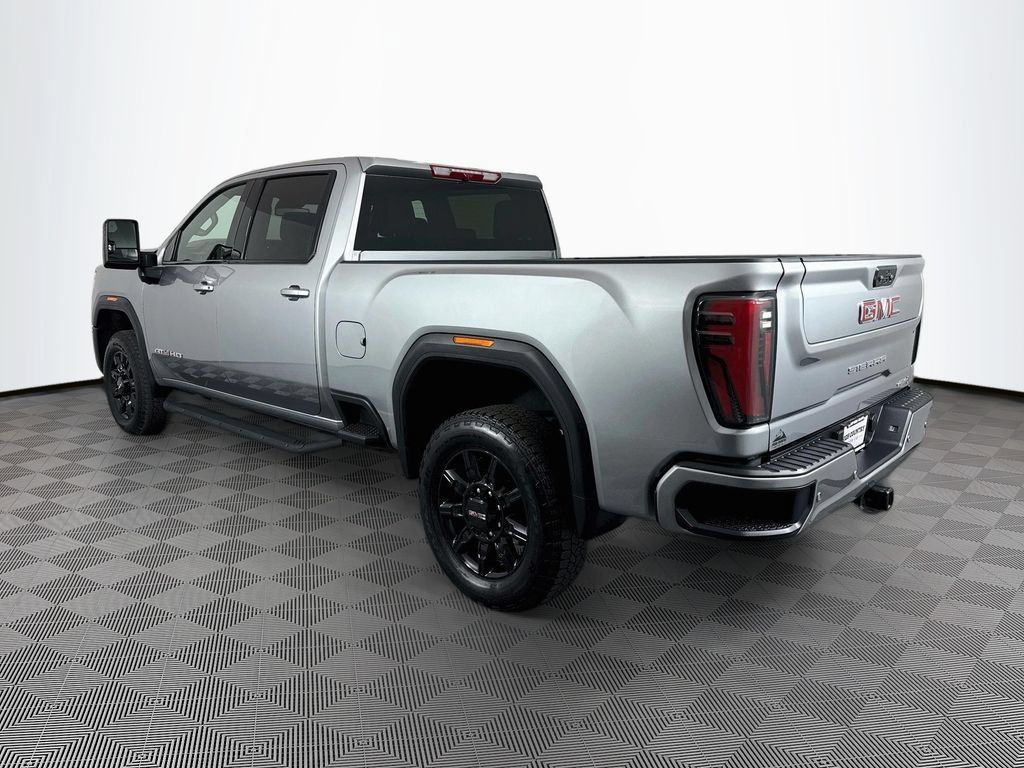 Used 2026 GMC Sierra 3500 AT4 AWD/4WD image 5