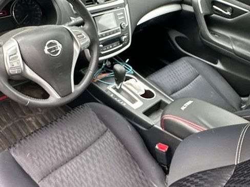 Used 2017 Nissan Altima 2.5 SV FWD image 3