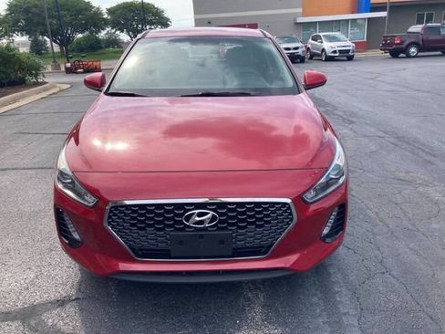 Used 2020 Hyundai Elantra GT FWD image 9