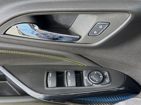 Used 2025 Chevrolet Trax ACTIV w/ Driver Confidence Package image 18