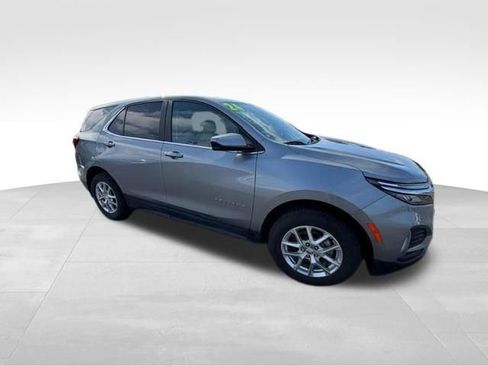 Used 2024 Chevrolet Equinox LT AWD/4WD image 9