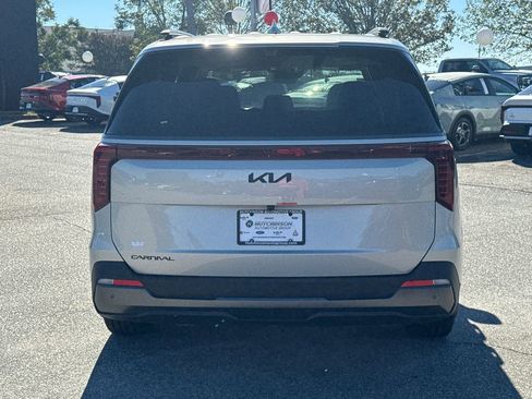 New 2026 Kia Carnival SX Prestige image 4