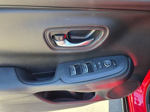 Certified 2023 Honda HR-V EX-L image 27