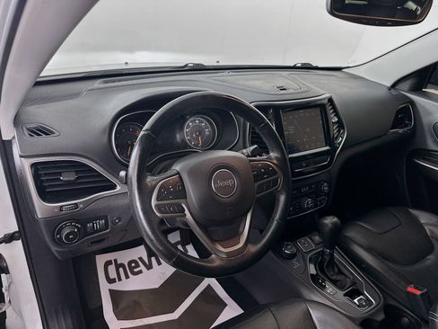 Used 2019 Jeep Cherokee Limited AWD/4WD image 9