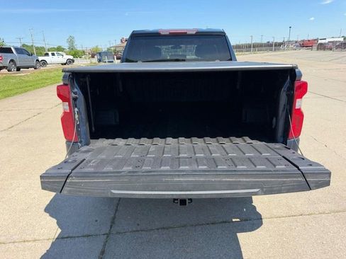 Used 2021 Chevrolet Silverado 1500 Custom w/ Safety Confidence Package AWD/4WD image 5