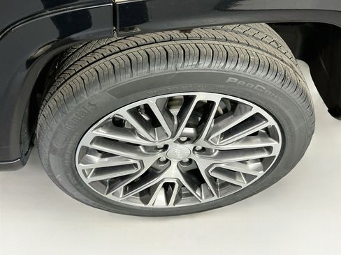 Used 2022 Jeep Compass Limited w/ Elite Group AWD/4WD image 30