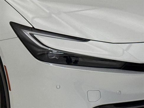 Used 2024 Toyota Prius XLE image 5