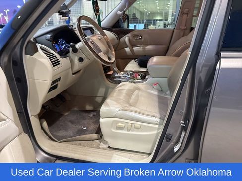 Used 2016 INFINITI QX80 4WD w/ Driver's Assistance Package image 7