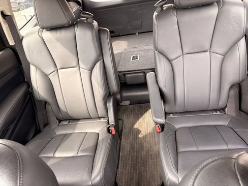 Used 2023 Subaru Ascent Limited w/ Technology Package AWD/4WD image 21