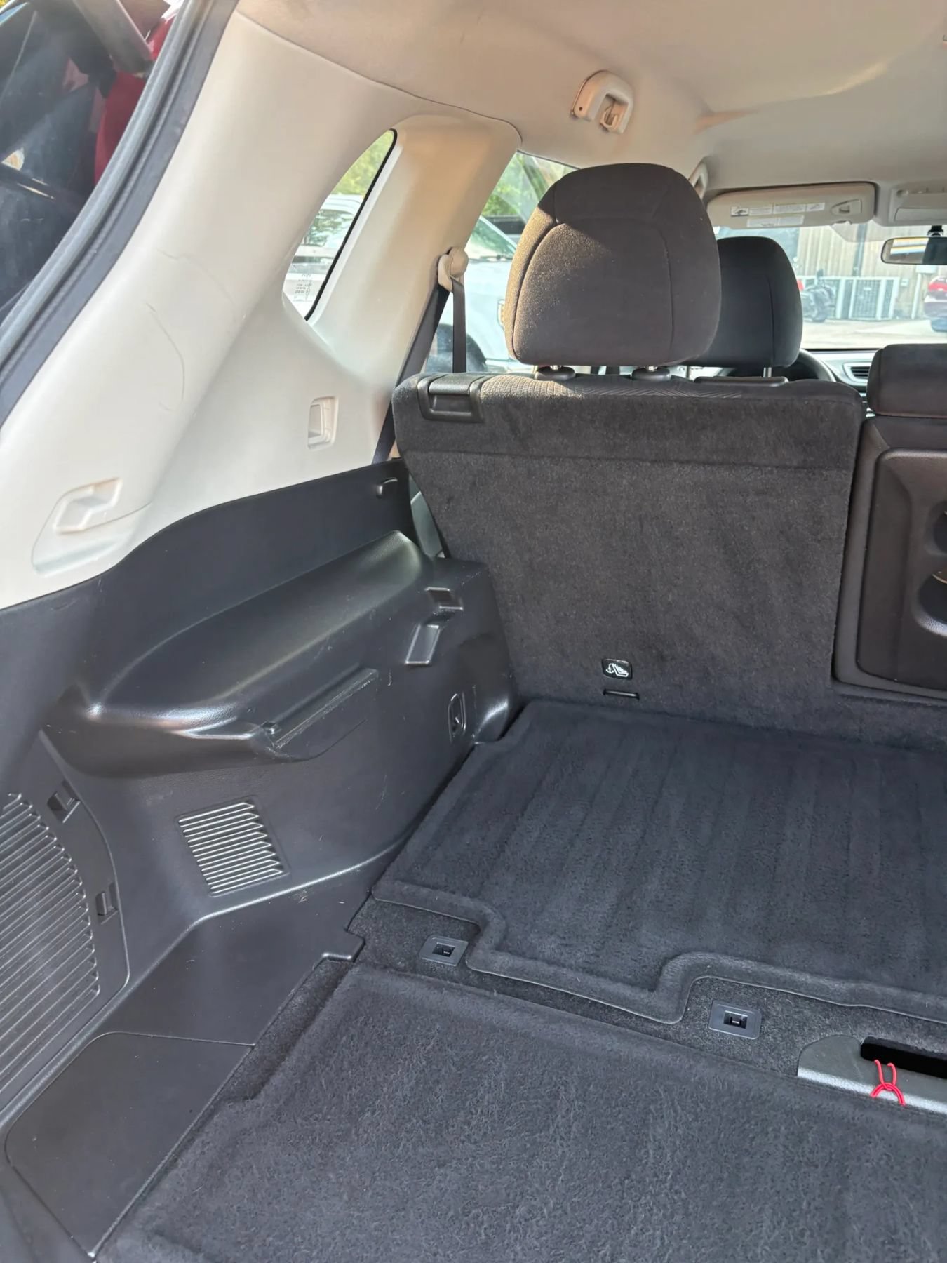 Used 2016 Nissan Rogue S AWD/4WD image 24