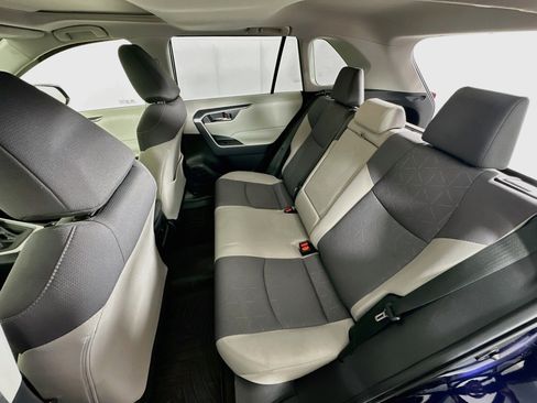Used 2019 Toyota RAV4 XLE w/ Convenience Package AWD/4WD image 27
