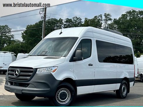 Used 2025 Mercedes-Benz Sprinter 2500 image 1