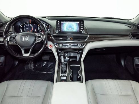 Used 2018 Honda Accord Touring image 25