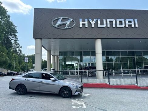 Certified 2023 Hyundai Elantra SEL FWD image 1