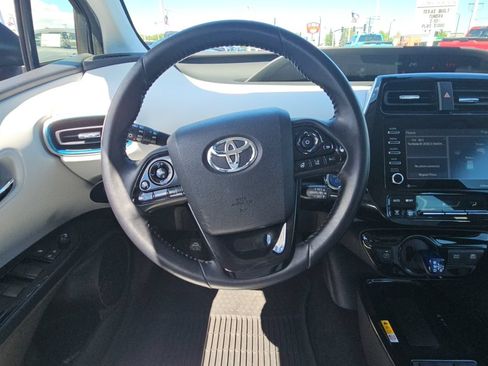 Used 2022 Toyota Prius XLE w/ Advanced Technology Package AWD/4WD image 10