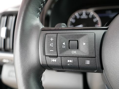Certified 2023 Nissan Pathfinder SL w/ SL Premium Package AWD/4WD image 28
