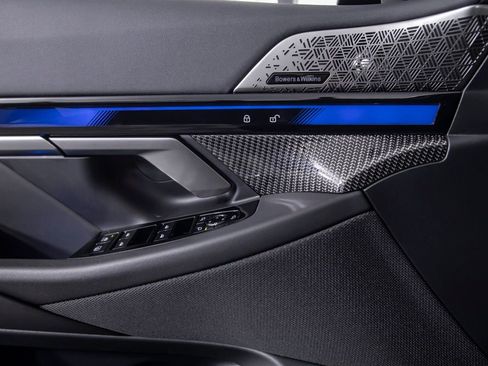 Used 2026 BMW M5 w/ Executive Package image 45