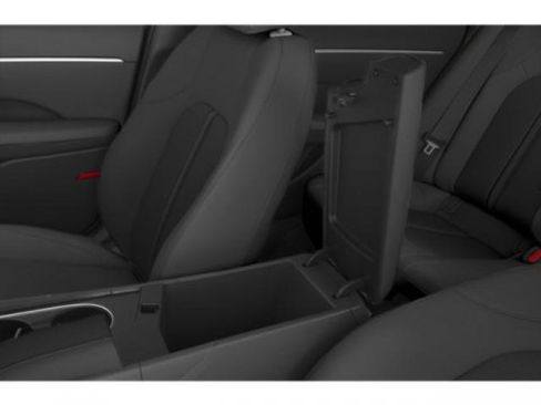 Used 2025 Hyundai Sonata SEL FWD image 17