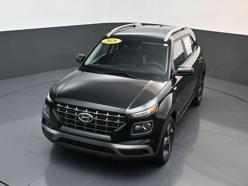 Certified 2026 Hyundai Venue SEL FWD image 22