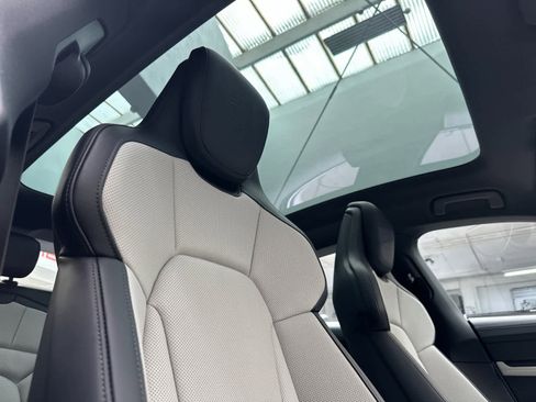 New 2026 Porsche Taycan image 17