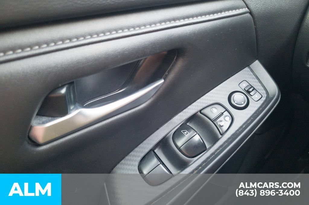 Used 2024 Nissan Sentra SV FWD image 34