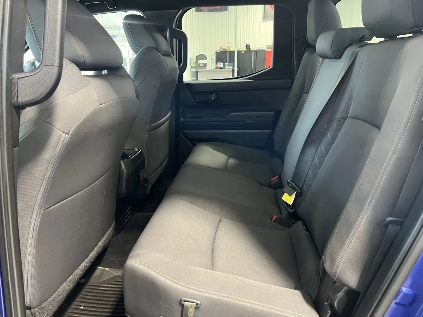 Used 2025 Toyota Tacoma SR5 AWD/4WD image 34