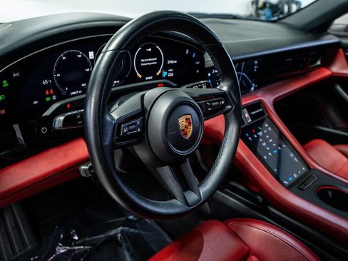 Used 2021 Porsche Taycan 4S image 33