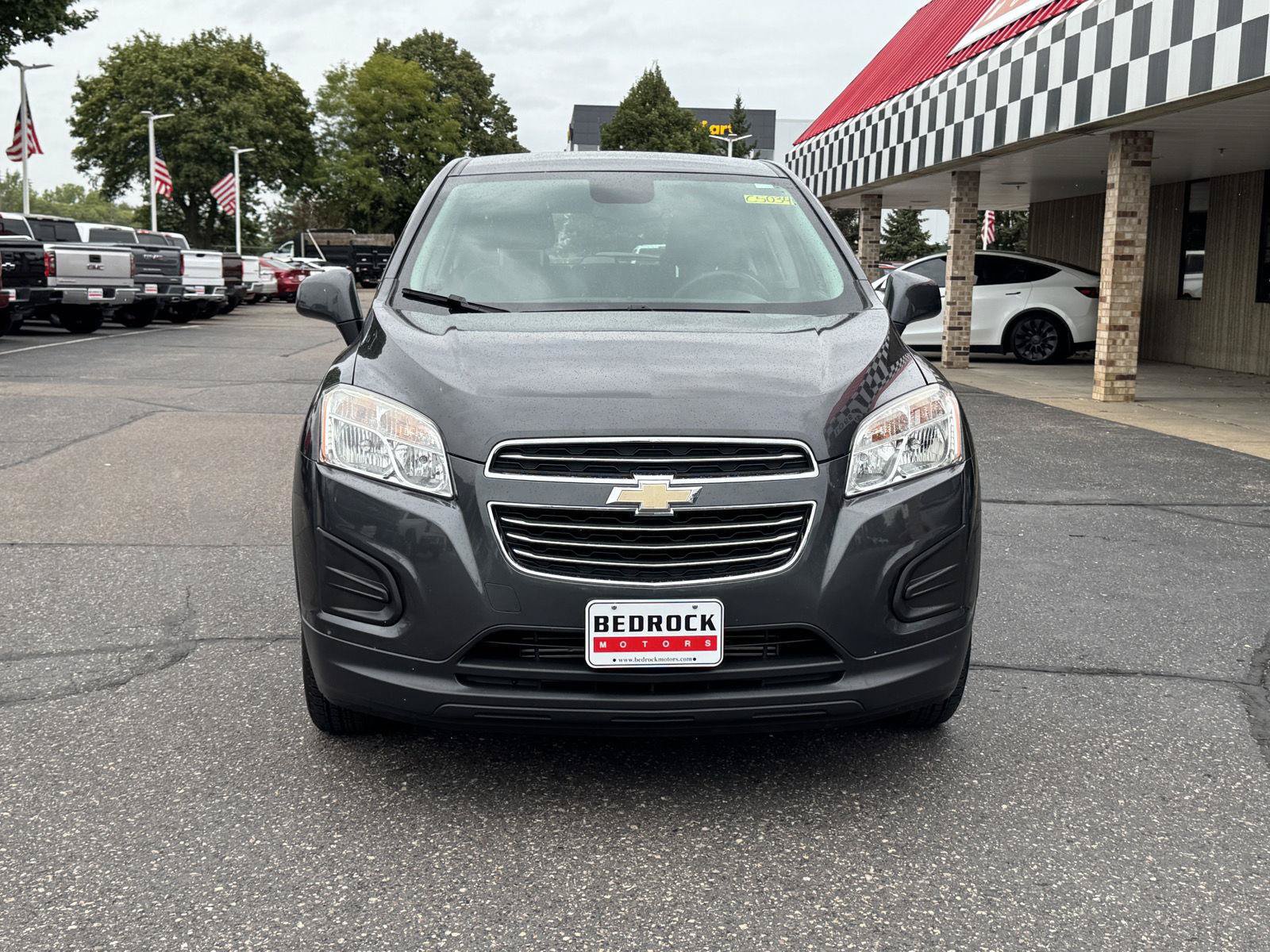 Used 2016 Chevrolet Trax LS AWD/4WD image 2