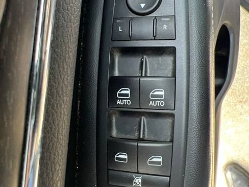 Used 2015 Jeep Grand Cherokee Limited w/ Trailer Tow Group IV AWD/4WD image 19