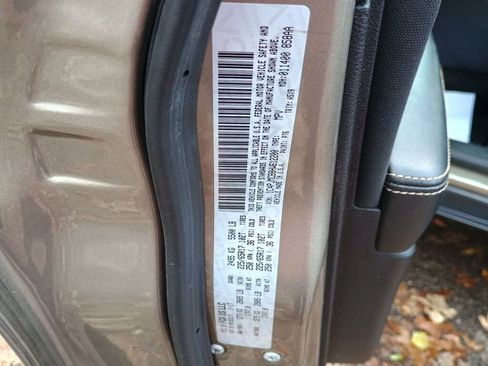 Used 2017 Jeep Cherokee Latitude w/ Safety/Convenience Group image 26