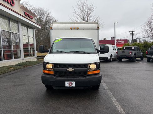 Used 2016 Chevrolet Express 3500 image 3